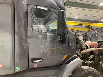 Peterbilt 579 Front Door Assembly