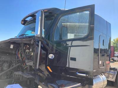 Peterbilt 579 Front Door Assembly