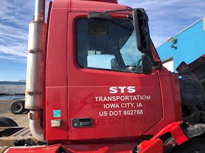 Volvo VNL Front Door Assembly