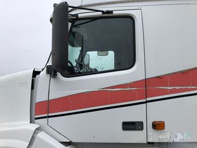 Volvo VNL Front Door Assembly