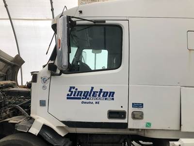 Volvo VNL Front Door Assembly