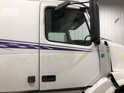 Volvo VNL Front Door Assembly