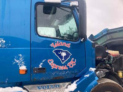 Volvo VNL Front Door Assembly