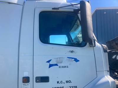 Volvo VNL Front Door Assembly
