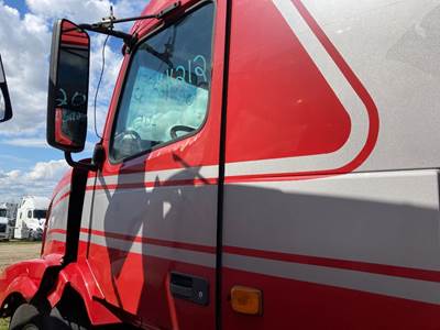 Volvo VNL Front Door Assembly