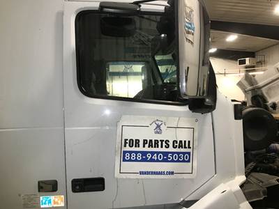Volvo VNL Front Door Assembly