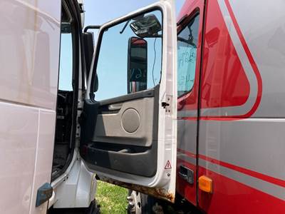 Volvo VNL Front Door Assembly