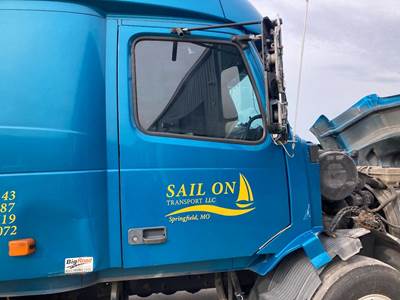 Volvo VNL Front Door Assembly