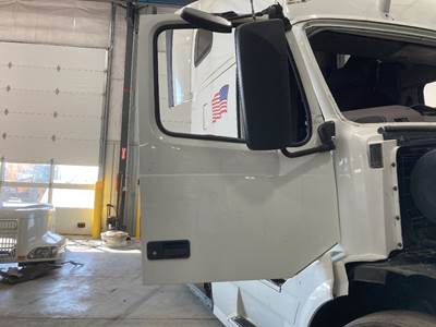 Volvo VNL Front Door Assembly