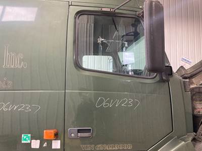 Volvo VNL Front Door Assembly