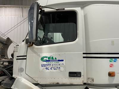 Volvo VNL Front Door Assembly