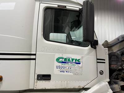 Volvo VNL Front Door Assembly