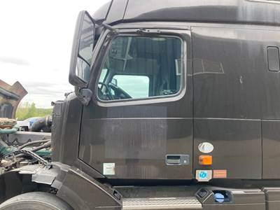 Volvo VNL Front Door Assembly