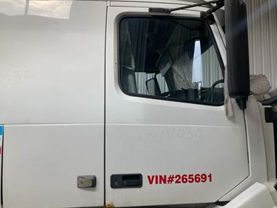 Volvo VNL Front Door Assembly