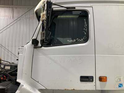 Volvo VNL Front Door Assembly