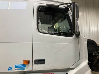 Volvo VNL Front Door Assembly