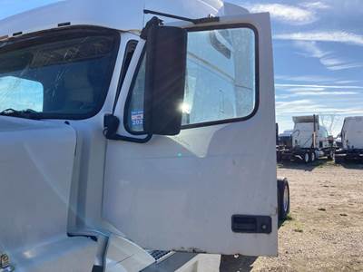 Volvo VNL Front Door Assembly