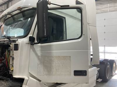 Volvo VNL Front Door Assembly