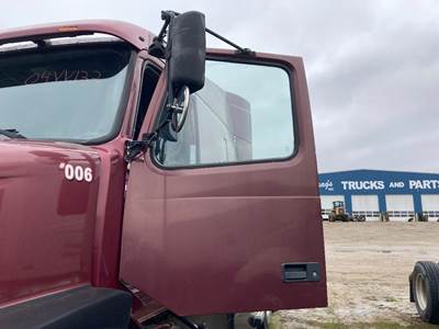 Volvo VNL Front Door Assembly