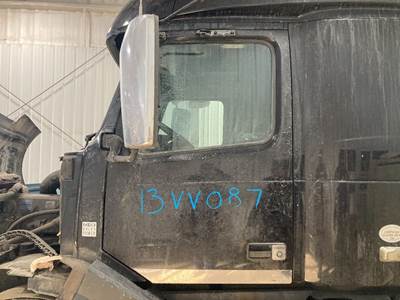 Volvo VNL Front Door Assembly