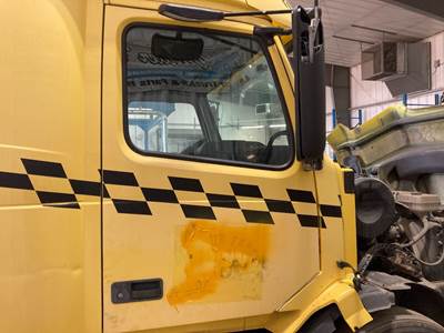 Volvo VNL Front Door Assembly