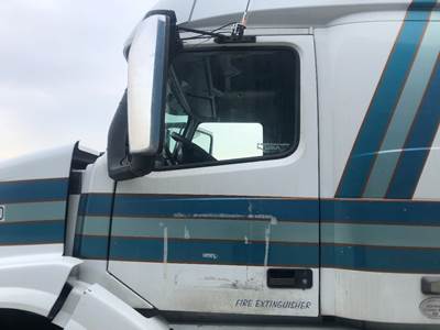 Volvo VNL Front Door Assembly