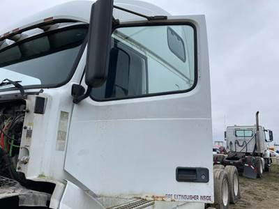 Volvo VNL Front Door Assembly