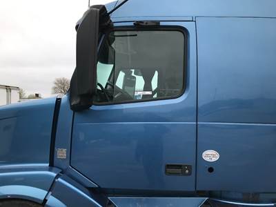 Volvo VNL Front Door Assembly