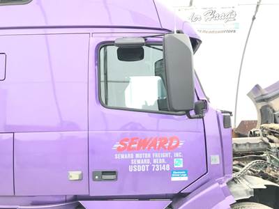 Volvo VNL Front Door Assembly