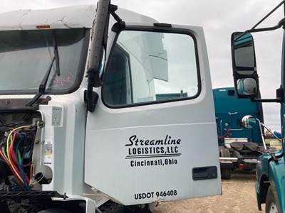 Volvo VNL Front Door Assembly