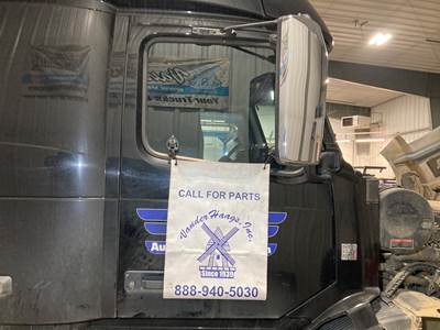 Volvo VNL Front Door Assembly