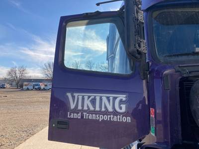 Volvo VNL Front Door Assembly