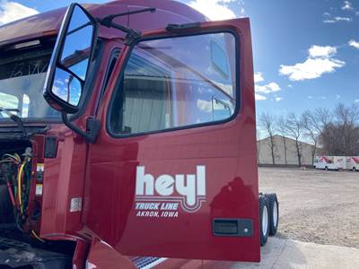 Volvo VNL Front Door Assembly