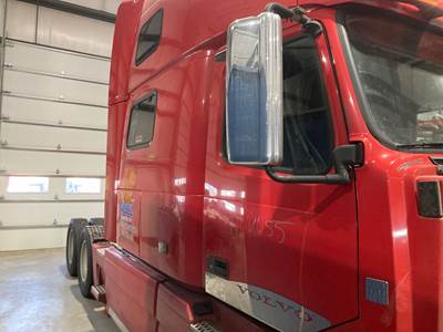 Volvo VNL Front Door Assembly