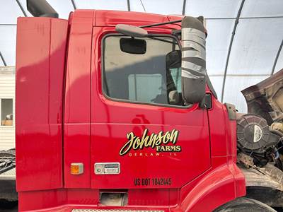 Volvo VNL Front Door Assembly