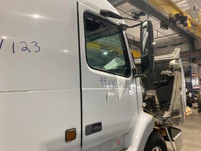 Volvo VNL Front Door Assembly