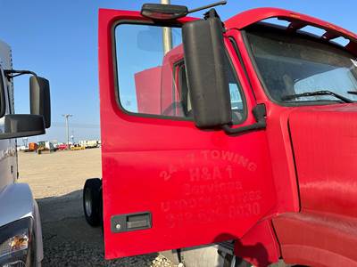 Volvo VNL Front Door Assembly