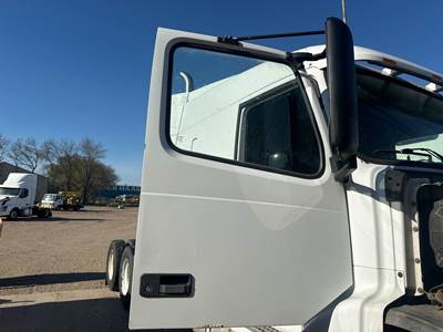 Volvo VNL Front Door Assembly