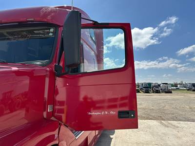 Volvo VNL Front Door Assembly