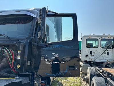 Volvo VNL Front Door Assembly