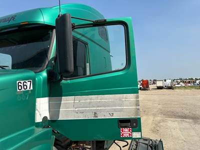 Volvo VNL Front Door Assembly