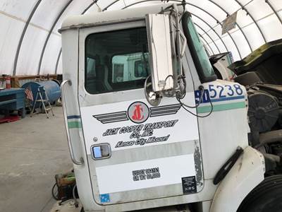 Volvo WAH Front Door Assembly