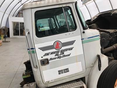 Volvo WAH Front Door Assembly