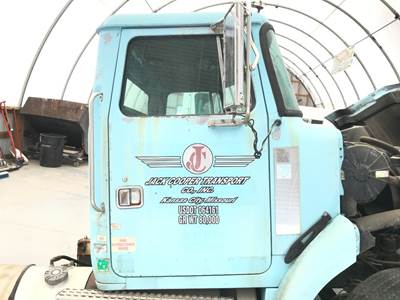 Volvo WAH Front Door Assembly