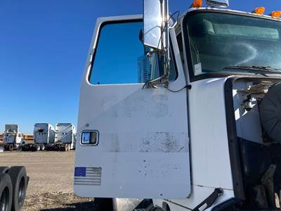 Volvo WCA Front Door Assembly