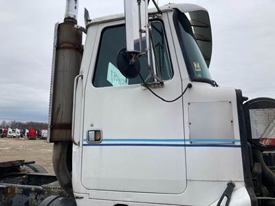 Volvo WCA Front Door Assembly