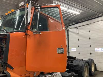 Volvo WIA Front Door Assembly