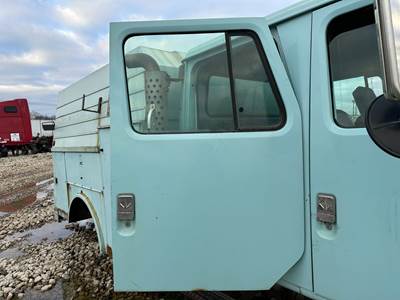 International 4700 Rear Door Assembly