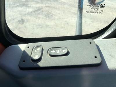 International 7300 Door Electrical Switch