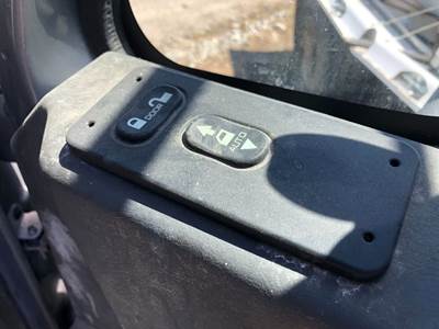 International DuraStar 4400 Door Electrical Switch for a International Durastar (4400)
